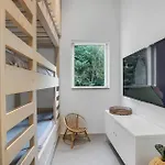 Σπίτι διακοπών 4 Bedroom Gorgeous In V