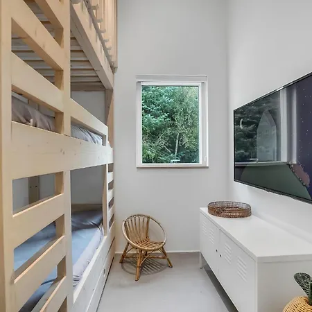 Feriehus 4 Bedroom Gorgeous In V