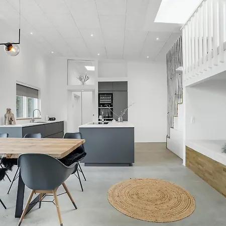 4 Bedroom Gorgeous In V Holiday home Esbjerg
