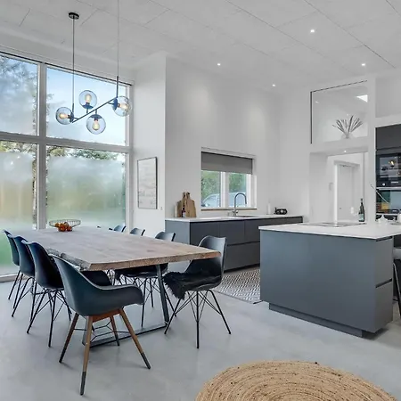 4 Bedroom Gorgeous In V