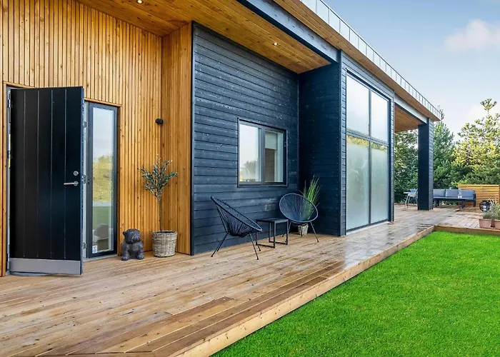 בית נופש 4 Bedroom Gorgeous In V אסביירג