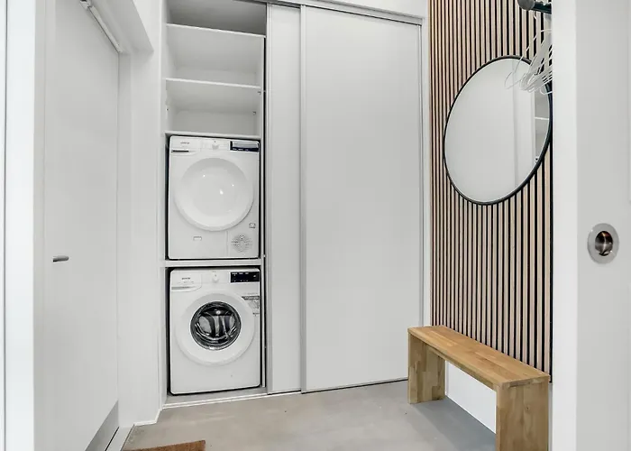 בית נופש 4 Bedroom Gorgeous In V